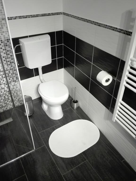 Downtown Deluxe Apartment إغير الغرفة الصورة